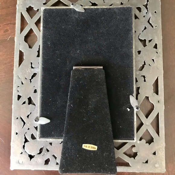 Pewter Lattice Floral Photo Frame 3 1/2” x 5” - Picture 4 of 9